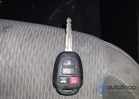 2019 Toyota Corolla Le z USA, uszkodzony, nr VIN 5YFBURHE1KP909570